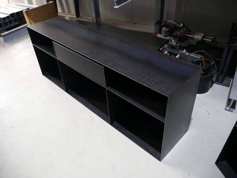 kommode-sideboard-schwarz-grau-mit-schublade-metall-modern-design-stahl-rohstahl-zunderstahl-classic-049