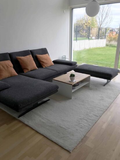 stahlzart-couchtisch-weiss-holz-eiche-metall-modern-mit-stauraum-quadratisch-massiv-design-massivholz-industrial-designer-wildeiche-wohnzimmer-sofa-linea-1